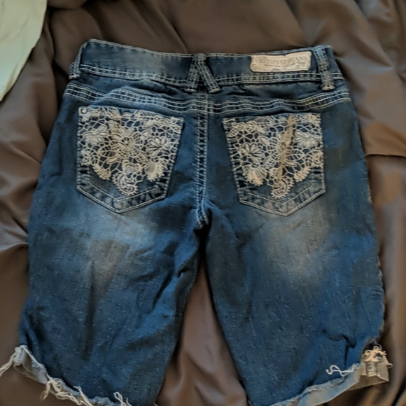 Capris - Picture 3 of 3